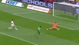 ياسين بونو حارس منتخب المغرب