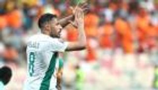 بقيادة بلايلي.. 4 نجوم من منتخب الجزائر متاحون بالمجان في الصيف