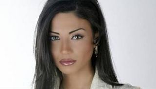 دوللي شاهين