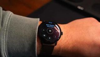 ساعة بيكسل ووتش