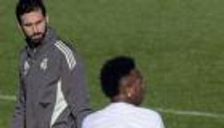 &laquo;هل تريد تغريم اللاعبين؟&raquo;.. محادثة جدلية داخل ريال مدريد