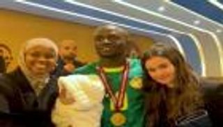 الطالبة التي أحبها.. من هي عائشة تامبا زوجة ساديو ماني؟