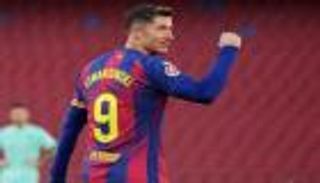 فرصة جديدة.. برشلونة يحدد شروط استمرار ليفاندوفسكي