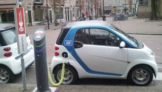 سيارة كهربائية