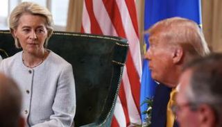 لقاء سابق بين دونالد ترامب ورئيسة المفوضية الأوروبية