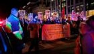 عام على حكم ترامب.. احتجاجات أمريكية ضد سياسات الهجرة