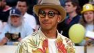 فاريل ويليامز يبتكر منزلًا زجاجيًا مستقبليًا لعرض لويس فويتون