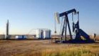 أسعار النفط تهبط متأثرة بتوقعات ارتفاع المخزونات الأمريكية