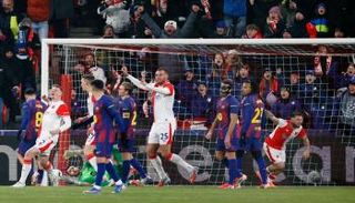 من مباراة برشلونة وسلافيا براغ في دوري أبطال أوروبا