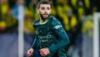 بعد الصدمة النرويجية.. آيت نوري يوجّه رسالة إلى نجوم مانشستر سيتي