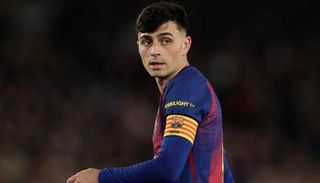 نجم الوسط الإسباني بيدري