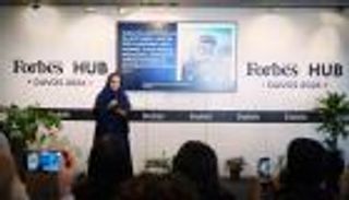 في منصة &laquo;فوربس هاب - دافوس&raquo;.. شما بنت محمد تستعرض فلسفة تمكين المرأة في الإمارات