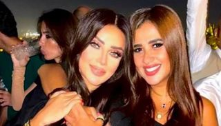 رضوى الشربيني وياسمين عبدالعزيز 