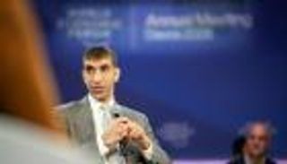 الإمارات تعزز شراكات اقتصاد المستقبل من دافوس عبر لقاءات رفيعة المستوى