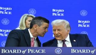 رئيس باراغواي، سانتياغو بينا، مع الرئيس الأمريكي دونالد ترامب