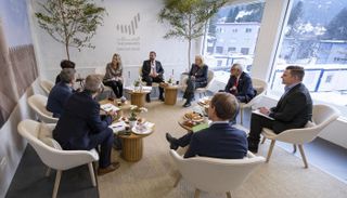 مشاركة «مبادرات محمد بن راشد آل مكتوم العالمية» في دافوس