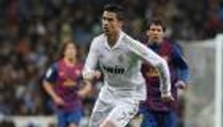 كريستيانو رونالدو وبرشلونة.. قصة صفقة كانت ستغير التاريخ