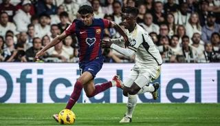 لامين يامال وإدواردو كامافينغا