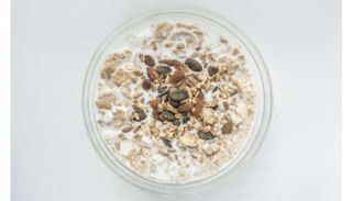  حمية الشوفان القصيرة تقلل الكوليسترول وتدعم صحة الأمعاء