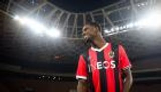 المغرب على الخط.. لاعب الـ4 جنسيات يشعل المنافسة قبل المونديال