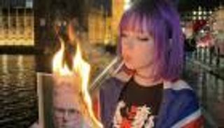 الذكاء الاصطناعي يخترق سياسة بريطانيا.. &laquo;أميليا&raquo; بوابة النفوذ والثروة