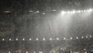 رغم التجديدات.. الأمطار تفضح برشلونة في كامب نو (فيديو)