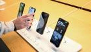 تحركات لتقسيط جمارك الهواتف المحمولة في مصر.. مصدر حكومي يوضح الخطوات