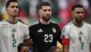 منتخب الجزائر رفضه.. 3 أسباب وراء انهيار حلم &laquo;صديق زيدان&raquo;