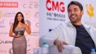 بعد مفاجأة زينة.. الجمهور يبحث عن مساعدة أحمد عز