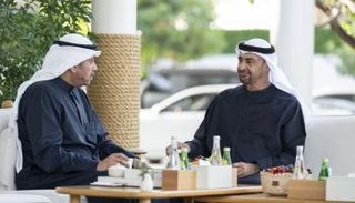 الشيخ محمد بن زايد آل نهيان مع وزير الدفاع الكويتي