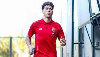 إمام عاشور لاعب الأهلي