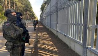 قوات بولندية على الحدود مع بيلاروسيا