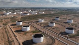 صهاريج النفط الخام في ولاية تكساس