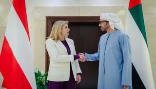  الشيخ عبدالله بن زايد آل نهيان وبياته ماينل رايزنجر - وام