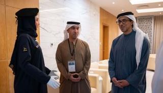 جانب من زيارة الشيخ منصور بن زايد آل نهيان