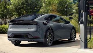 السيارات الهجينة القابلة للشحن