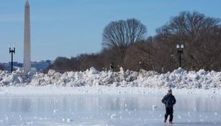العاصفة الجليدية في الولايات المتحدة الأمريكية