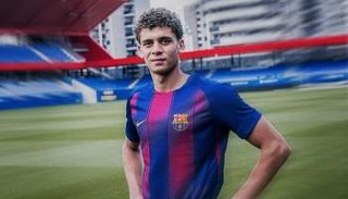 حمزة عبد الكريم بقميص برشلونة