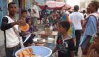 مع اقتراب شهر رمضان.. شبح الغلاء يتربص باليمنيين