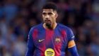منذ طرده أمام تشيلسي.. أراوخو مفاجأة برشلونة في الكأس