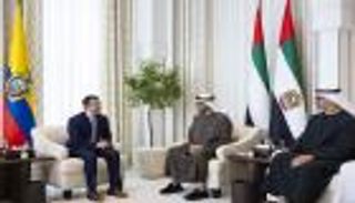 محمد بن زايد يبحث مع رئيس الإكوادور تعزيز علاقات التعاون