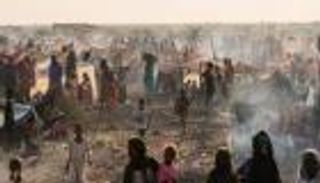 انتهاكات خطيرة للجيش السوداني.. قصف قوافل إنسانية واعتقالات تعسفية