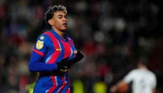 لامين يامال نجم برشلونة