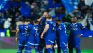 أزمة جديدة في الدوري السعودي.. نجم الهلال يهدد بالاعتزال