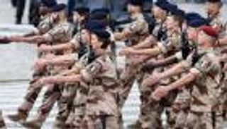 صواريخ ومدرعات.. فرنسا تعزز عملية &laquo;إعادة التسلح&raquo; بـ42 مليار يورو