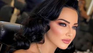 الفنانة السورية صفاء سلطان