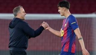 مارك بيرنال وهانز فليك في برشلونة