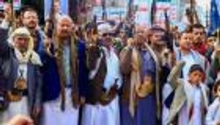 لضمان استمرار قبضتهم..الحوثيون يفرضون إدارة بديلة في مناطق سيطرتهم