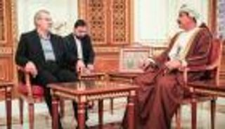 لاريجاني في عُمان.. تحرك إيراني عشية مفاوضات النووي مع أمريكا