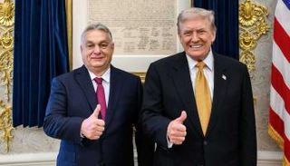 ترامب وأوربان في لقاء سابق
